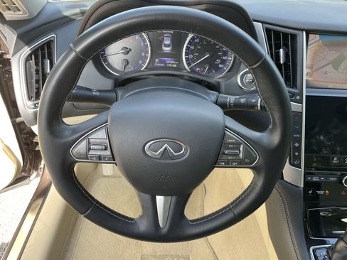 Used 2015 INFINITI Q50 Premium w/ Navigation Package image 30