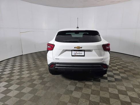 Certified 2025 Chevrolet Trax LS w/ LS Convenience Package image 7