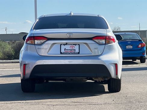 Certified 2025 Toyota Corolla LE image 6