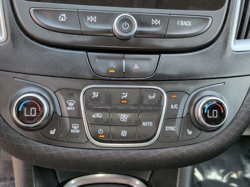 Used 2023 Chevrolet Malibu LT image 25