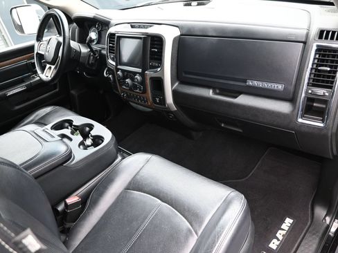 Used 2018 RAM 2500 Laramie w/ Off Road Package AWD/4WD image 40