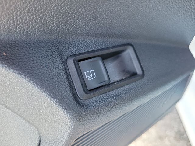 Used 2024 Volkswagen Taos SE FWD image 15