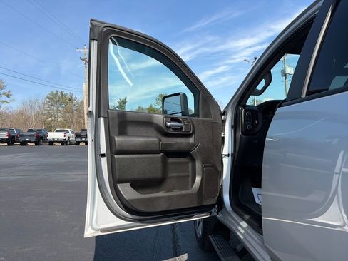 Used 2023 Chevrolet Silverado 2500 Custom w/ Gooseneck/5TH Wheel Package image 11