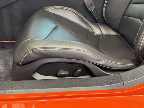 Used 2021 Chevrolet Corvette Stingray Coupe w/ Z51 Performance Package RWD image 22