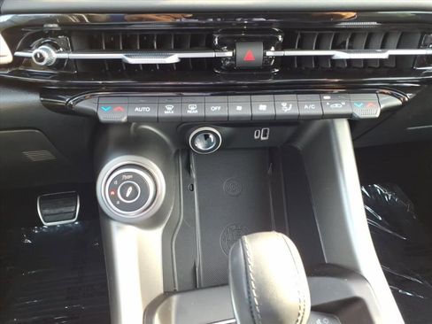 Used 2024 Alfa Romeo Tonale Veloce image 23