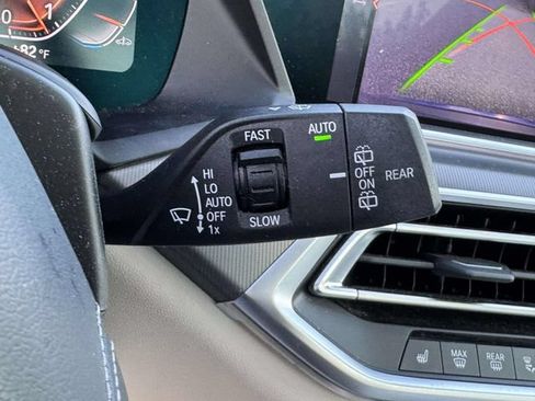 Used 2020 BMW X5 xDrive50i w/ Premium Package AWD/4WD image 33