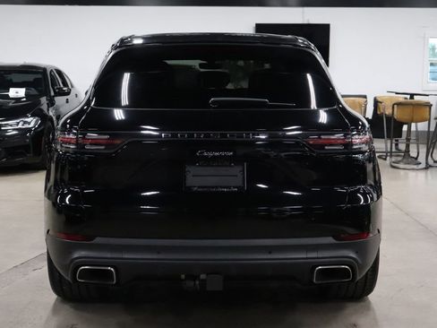 Used 2021 Porsche Cayenne image 4