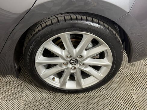 Used 2017 MAZDA MAZDA3 Touring image 8