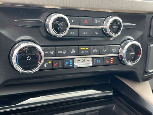 New 2026 Ford F450 Platinum image 21