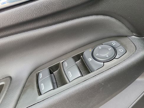 Used 2023 Chevrolet Equinox LT image 21