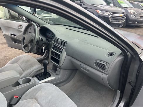 Used 2003 Mitsubishi Galant ES image 19