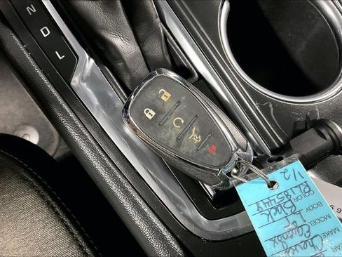 Used 2024 Chevrolet Equinox LT FWD image 12