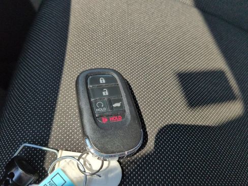 Used 2025 Honda CR-V EX image 32