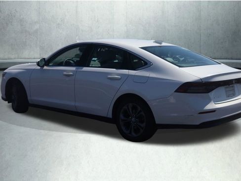 Used 2023 Honda Accord EX image 11
