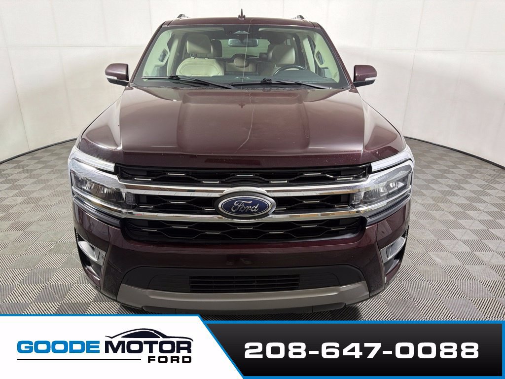 Used 2024 Ford Expedition Max Limited AWD/4WD image 3