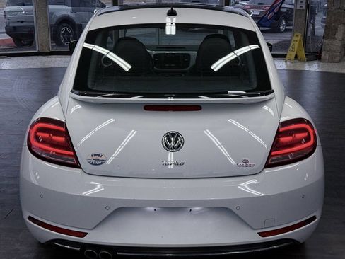 Used 2018 Volkswagen Beetle 2.0T SE image 12