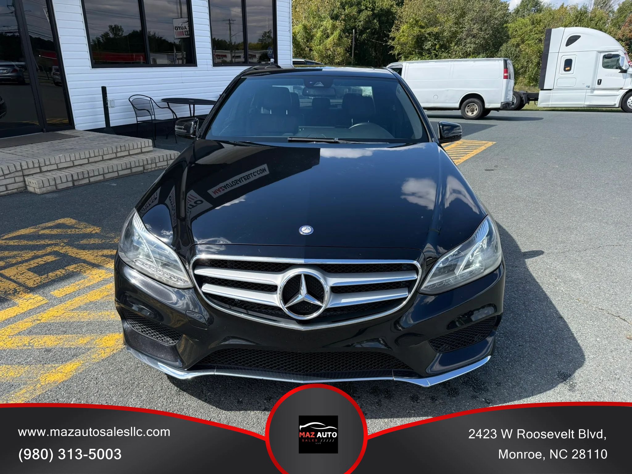 Used 2014 Mercedes-Benz E 350 Sedan image 2