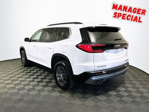 Used 2025 GMC Acadia Elevation image 6