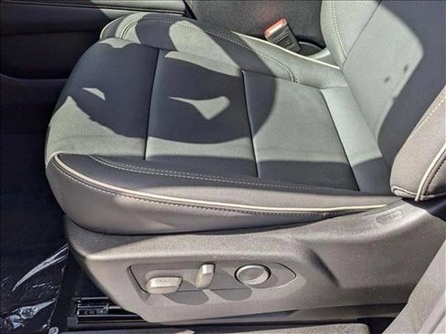 New 2025 Chevrolet Suburban Premier RWD image 4