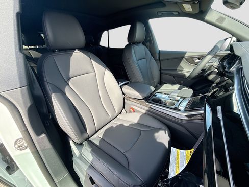 New 2026 Audi Q8 Premium Plus image 15