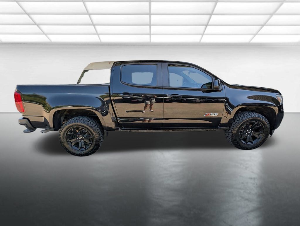 Used 2022 Chevrolet Colorado Z71 w/ Z71 Midnight Edition AWD/4WD image 28
