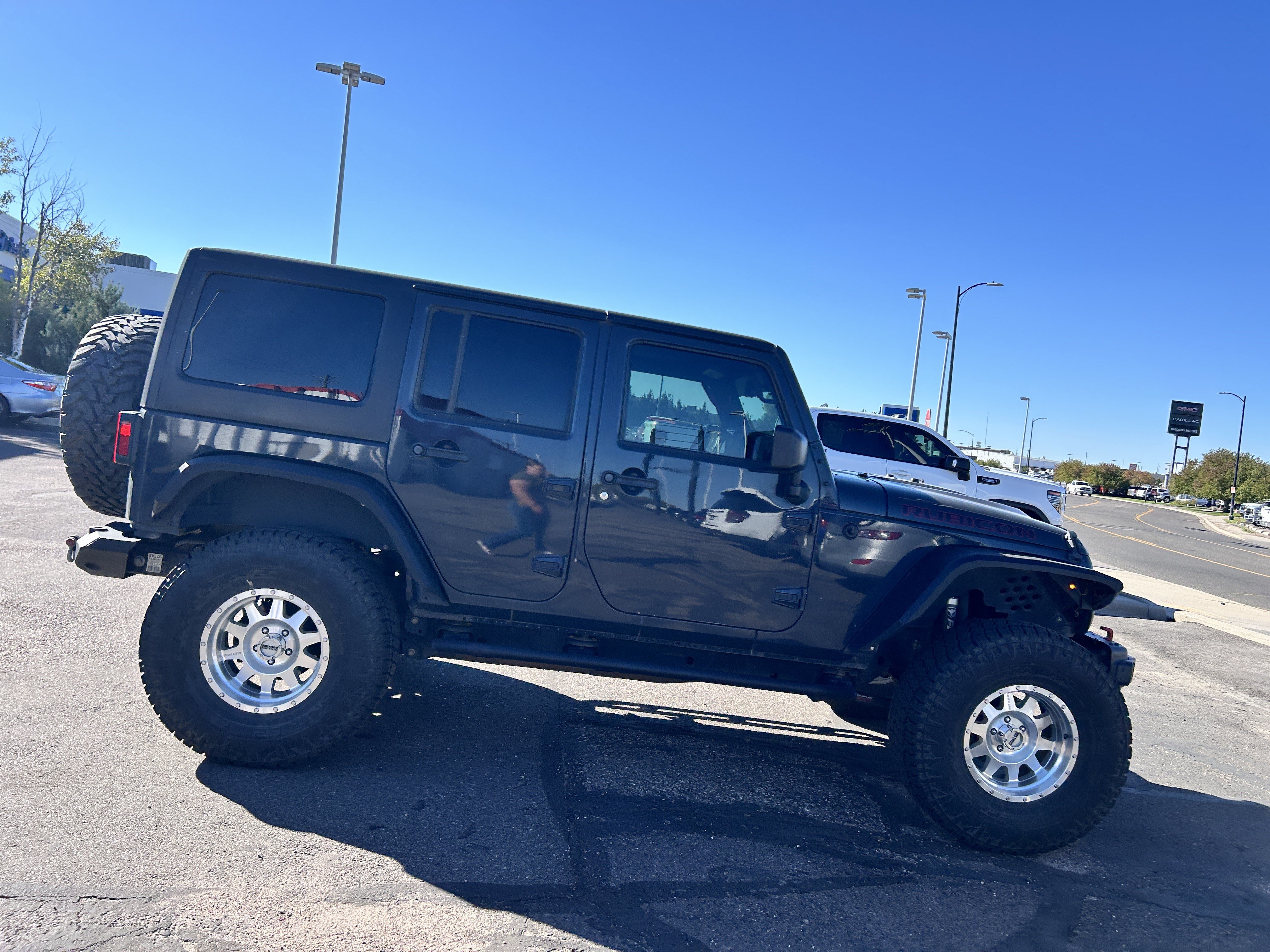 Used 2017 Jeep Wrangler Unlimited Rubicon AWD/4WD image 6