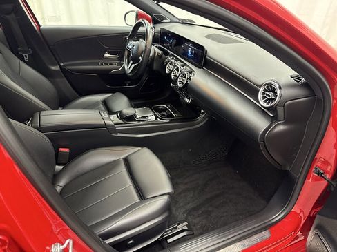 Used 2019 Mercedes-Benz A 220 4MATIC image 12