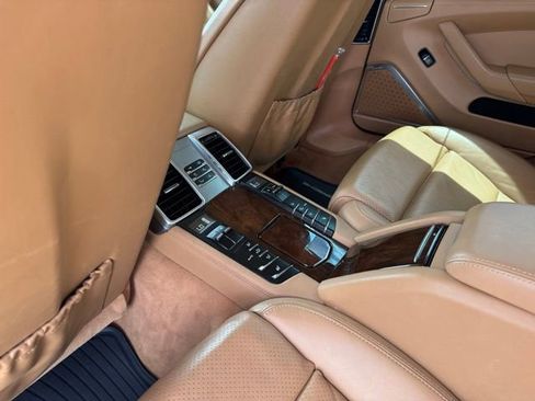 Used 2011 Porsche Panamera Turbo image 25