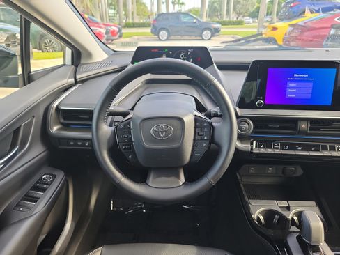 Certified 2025 Toyota Prius FWD image 16