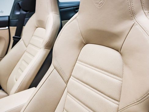 Used 2024 Porsche 911 Targa 4S image 21