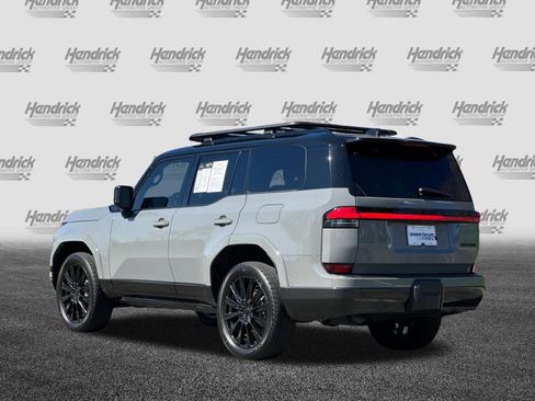 Certified 2024 Lexus GX 550 w/ Accessory Package (2T) image 7