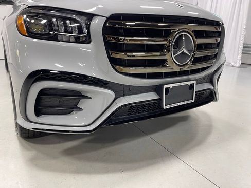 Used 2026 Mercedes-Benz GLS 450 4MATIC image 11