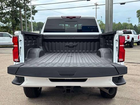 New 2026 Chevrolet Silverado 2500 High Country w/ High Country Premium Package AWD/4WD image 36