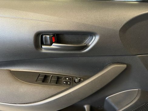 Used 2023 Toyota Corolla LE w/ Carpet Mat Package (TMS) FWD image 19