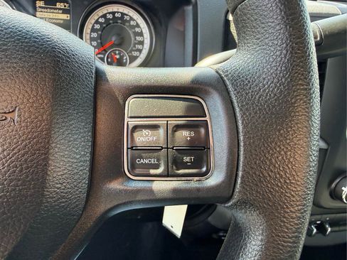 Used 2018 RAM 2500 Tradesman w/ Chrome Appearance Group AWD/4WD image 31