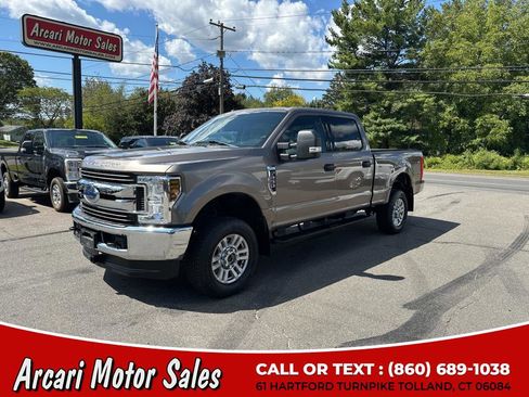 Used 2019 Ford F250 XLT w/ Snow Plow Prep Package image 1