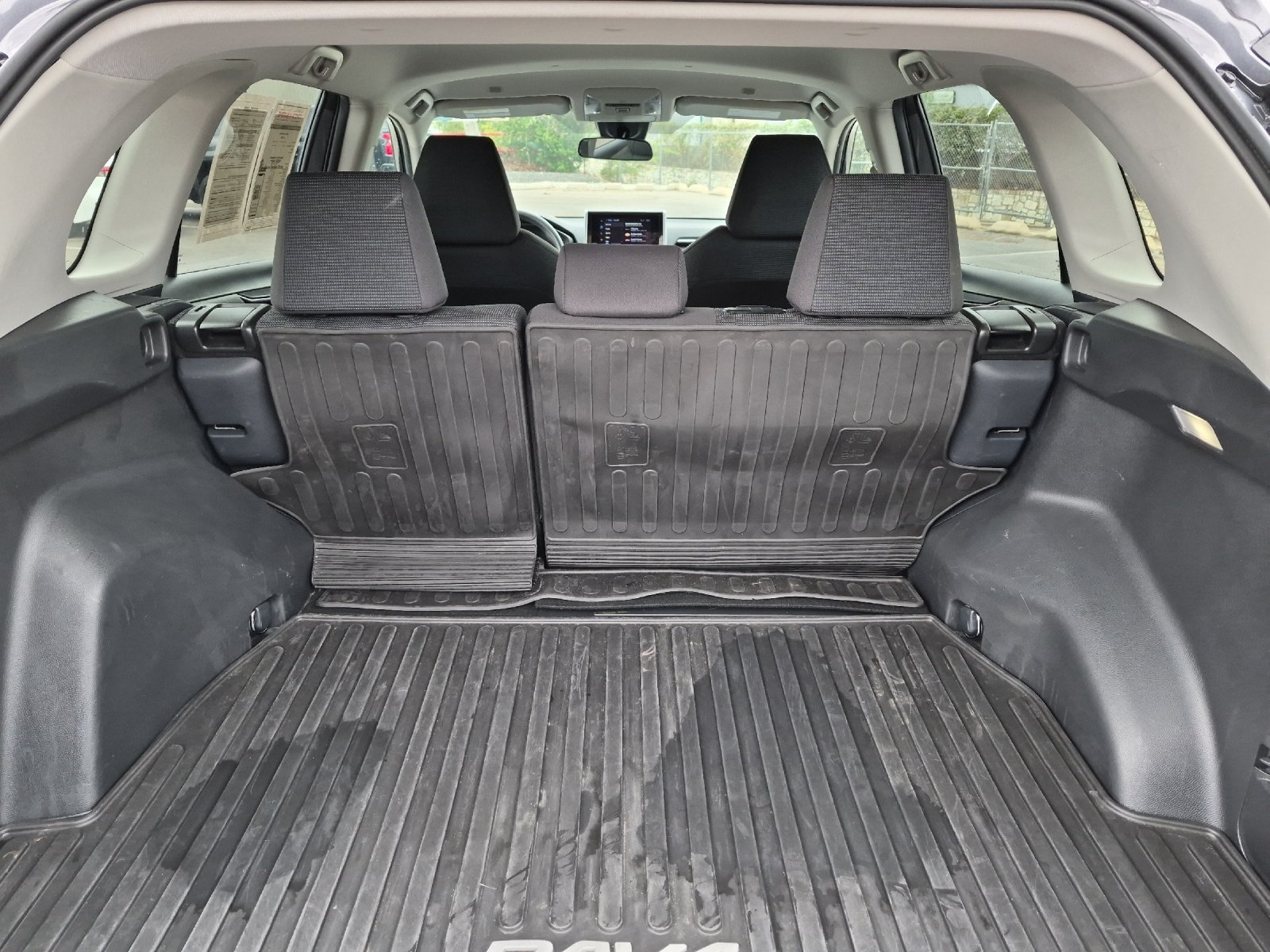 Used 2025 Toyota RAV4 LE AWD/4WD image 14