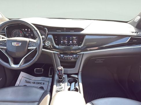 Used 2024 Cadillac XT6 Sport w/ Technology Package AWD/4WD image 14