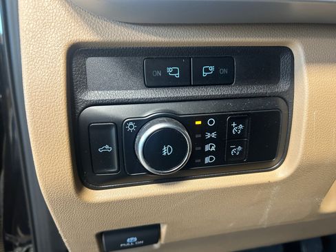 Used 2024 Ford F350 XLT AWD/4WD image 11