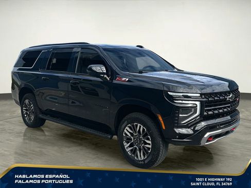 New 2026 Chevrolet Suburban Z71 w/ Comfort Package AWD/4WD image 8
