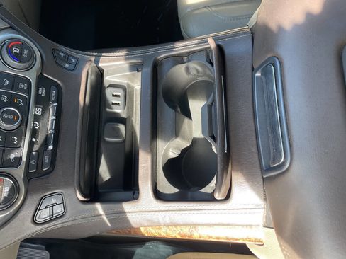 Used 2016 Chevrolet Suburban LTZ image 28