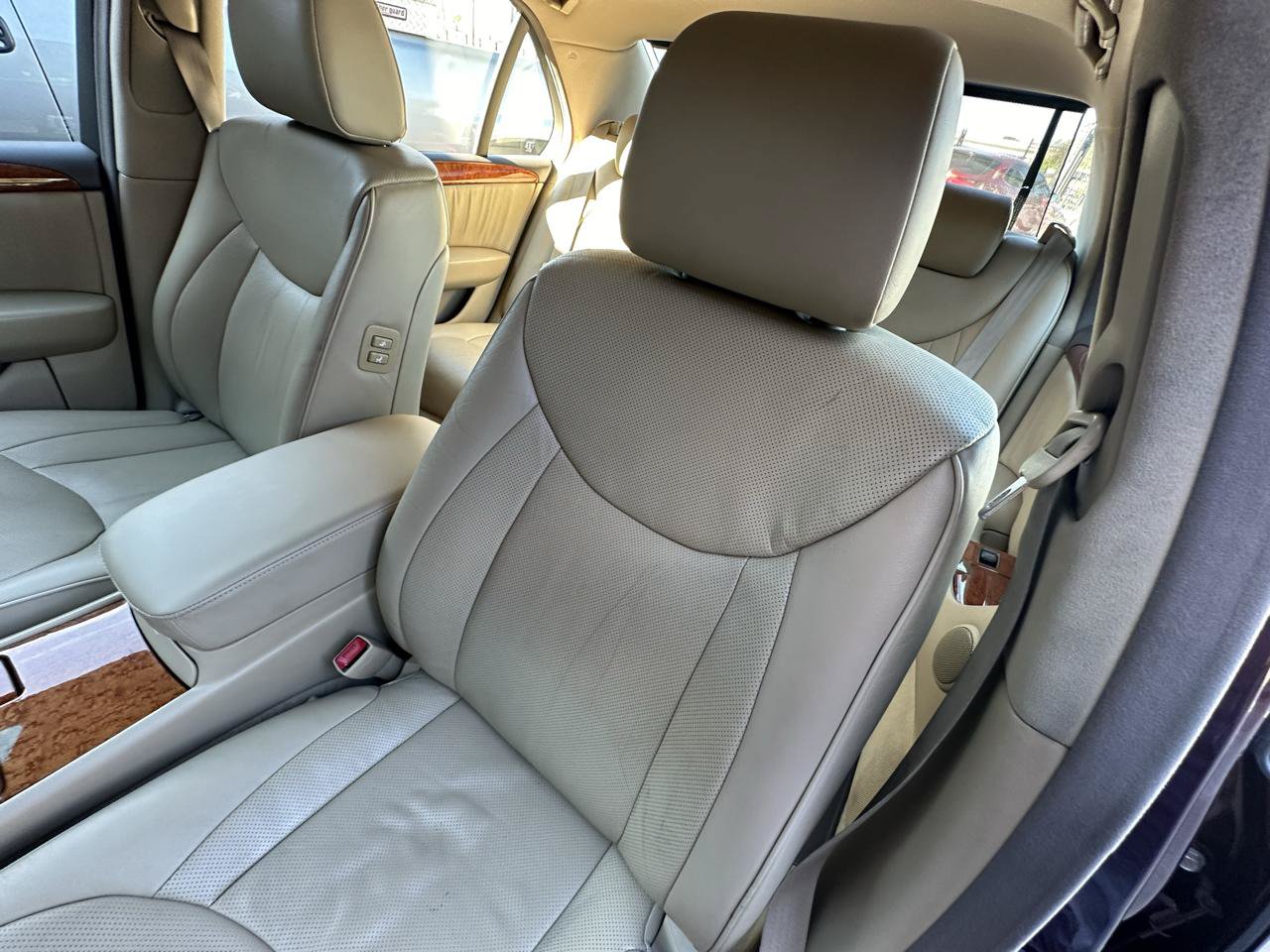 Used 2006 Lexus LS 430 w/ Modern Luxury Pkg RWD image 23