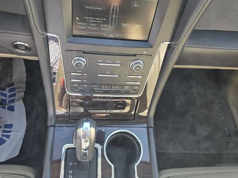 Used 2015 Lincoln Navigator 4WD w/ Equipment Group 101A Reserve image 28