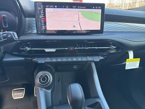 New 2026 Alfa Romeo Tonale Sprint w/ Black Premium Package image 15