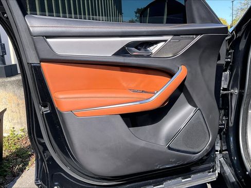 Used 2024 Jaguar F-PACE R-Dynamic S image 22