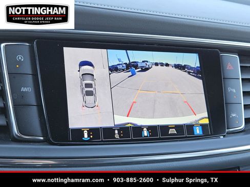 Used 2024 Buick Enclave Premium image 17