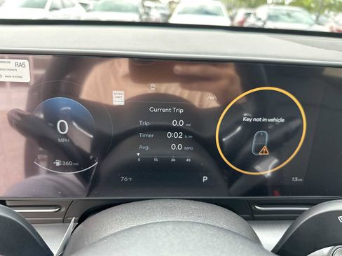 New 2026 Hyundai Kona Limited FWD image 16