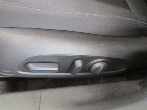 Used 2024 Chevrolet Malibu LT image 28