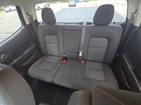 Used 2019 Chevrolet Colorado LT AWD/4WD image 18