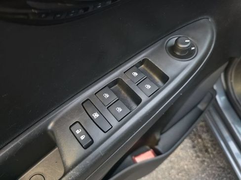 Certified 2021 Chevrolet Spark LT FWD image 14